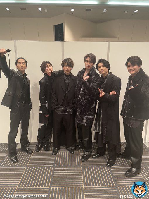 テレビ朝日「#MステウルトラSUPERLIVE2022」 ご覧いただきありがとうございました！ 「Good Luck!」を歌唱しました！  1/4発売ニューアルバム「声」ご予約受付中です \u25b6\ufe0e  #SixTONES #SixTONES_GoodLuck #Mステ #ウルトラSUPERLIVE @Mst_com
