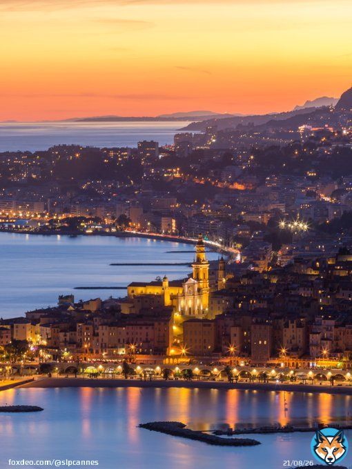 &laquo;&nbsp;Menton by night&nbsp;&raquo;  Belle soir&eacute;e   #Menton #CotedAzurFrance  @VisitCotedazur @OTC_MRM