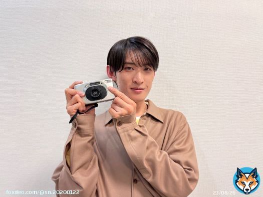 #わたしの幸せな瞬間                   向井康二     ━━━━━━━━━━━      写真を撮っているとき     ━━━━━━━━━━━        「タペストリー / W」     発売まであと6日です！