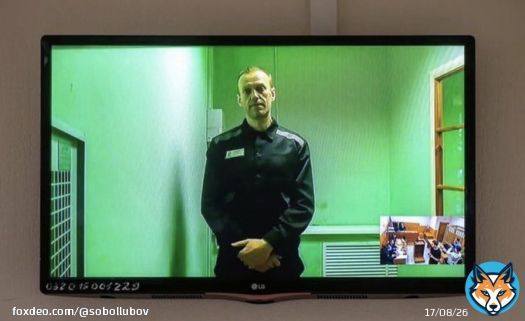 Если супергероев не существует, то кто тогда Навальный?