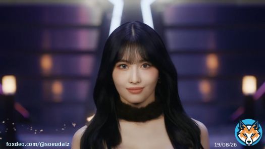 te amo hirai momo.  MOONLIGHT SUNRISE OUT NOW #TWICE_OurMoonlightandSunrise  #FromMoonlightTillSunrise #MOONLIGHTSUNRISE