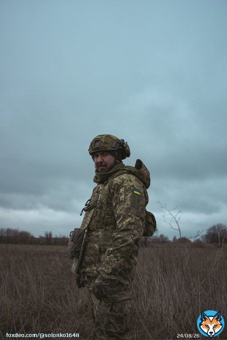 Рік у пікселі. Почесно.  20 тисяч друзів у твіторі. Приємно.