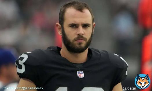 The only two people who can cover Davante Adams. #MNF