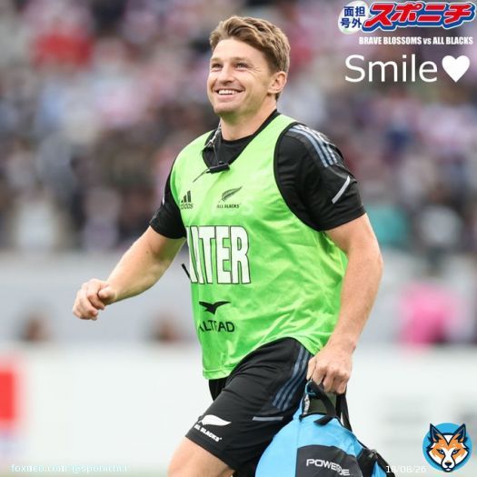 大激戦だった #JPNvNZL  まだまだ興奮冷めやらぬところかと思いますが、ここで癒やしのウォーターボーイの画像をどうぞ  #ボーデン・バレット  #オールブラックス #allblacks #ラグビー日本代表