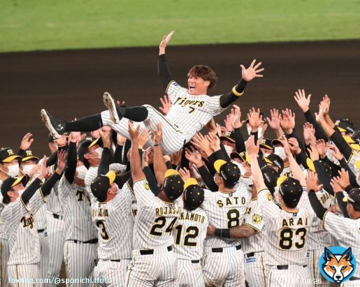 引退セレモニーで胴上げされる #糸井嘉男 選手！
