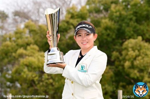 吉本ひかる ブリヂストンゴルフのボールでツアー初優勝！