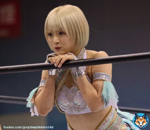 人気女子プロレス団体スターダムで活躍する「なつぽい」とブレイキングダウン女子枠で活躍する「いーたろ」この2人は何となくキャラが似ている様な気がする　#スターダム　#ブレイキングダウン　#なつぽい　#いーたろ