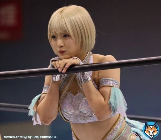 人気女子プロレス団体スターダムで活躍する「なつぽい」とブレイキングダウン女子枠で活躍する「いーたろ」この2人は何となくキャラが似ている様な気がする　#スターダム　#ブレイキングダウン　#なつぽい　#いーたろ