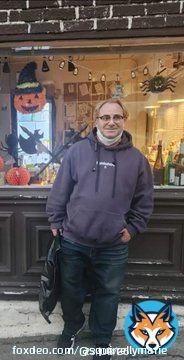 My uncle, Kenneth Ciccone, posted photos in Itaewon on Facebook at around 8pm (KST) last night and now we cannot reach him. This is what he was wearing last night. Has anyone seen him? #Seoul #Itaewon #SouthKorea #southkoreastampede