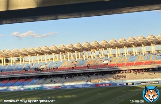 めっちゃ興奮してるんだけども、この温度感伝わらないのよね職場でww #高校サッカー選手権 #神村学園 #青森山田 #岡山学芸館 #佐野日大 準々決勝、楽しかった 国立行こっと #サッカー観戦