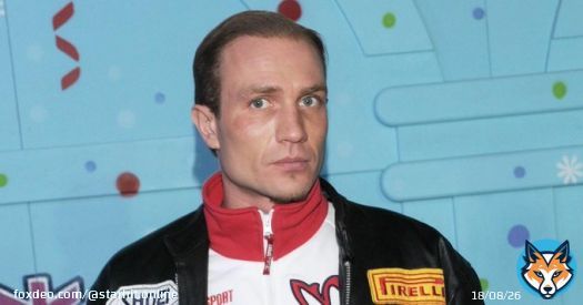 После двух с половиной месяцев борьбы врачам удалось стабилизировать состояние Романа Костомарова. Звездный пациент постепенно идет на поправку. Близкие и друзья верят, что фигурист скоро вернется домой.  #романкостомаров #ильяавербух