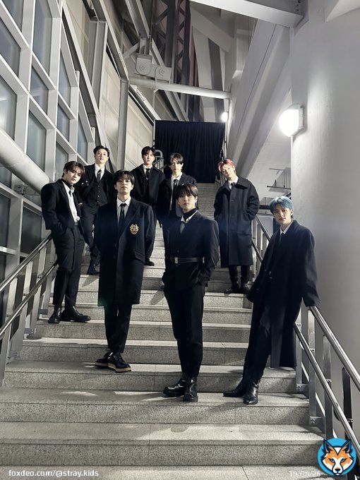 [스키지기] 스테이와 함께해서 더 행복하고더 따뜻한크리스마스 이브(ㄹ)추운 날씨에도 함께해 주셔서 감사합니다 메리크리스마스 스테이  #StrayKids #스트레이키즈  #SBS가요대전 #가요대전 #YouMakeStrayKidsStay