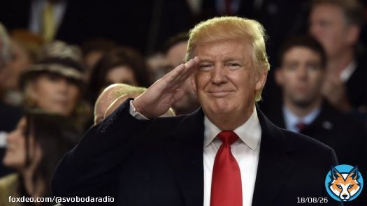 Бывший президент США Дональд Трамп взят под стражу в офисе окружного прокурора Манхэттена, сообщает CNN. В ближайшее время Трампа должны доставить в зал суда, где ему будет предъявлено официальное обвинение в финансовых махинациях.