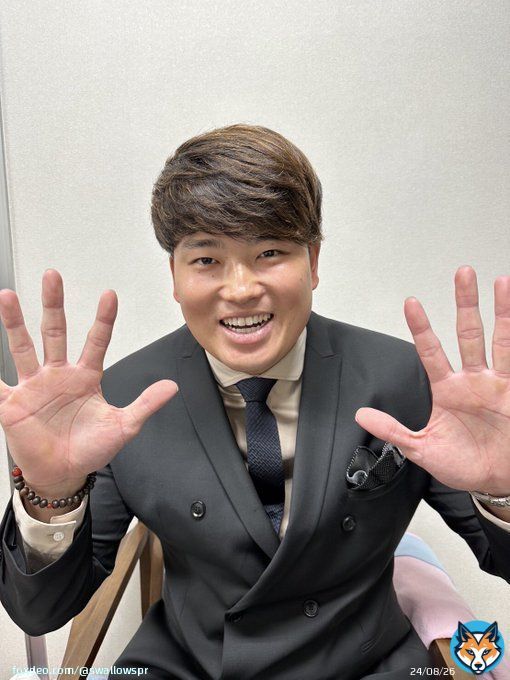 NHK 第73回紅白歌合戦  本日、午後7時20分〜  NHK総合、ラジオ第1 、BS4K･8K  村上選手がゲスト審査員として出演2022年〜2023年に向けて更に頑張ります。 #村上宗隆 #swallows #NHK紅白歌合戦