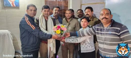 It seems, Gau Rakshak Radha Semwal Dhoni has been Authorised by @uttarakhandcops @UttarakhandCEO @ukcmo  @UIDAI & @Aadhaar_Care to carry out the Checkings of #AadhaarCards of Indians.  Very soon we may hear, Innocent Citizens being killed due to her Excitement.