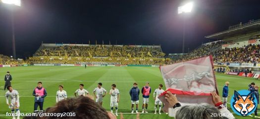 【4/9 #柏鹿島 \u2460】 昌子くんが、引き上げる選手を大声で叫んで引き止め、2回目の鹿島サポへの挨拶。  #鹿島アントラーズ