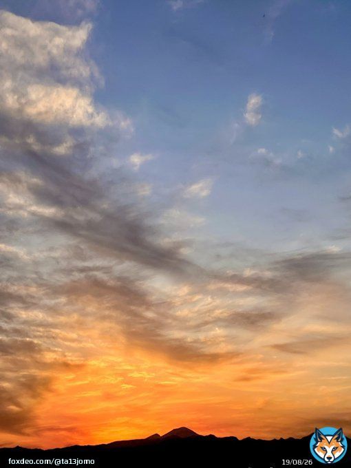 そろそろ日が暮れます。  #イマソラ #夕焼け #浅間山