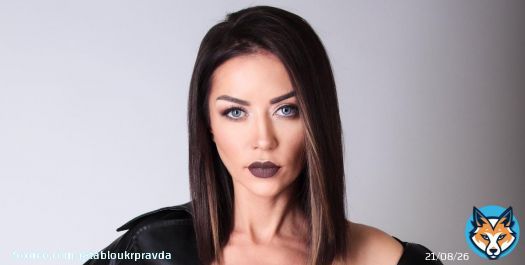 Наталія Валевська кардинально змінила зачіску. Процес перетворення тривав 13 годин. ВІДЕО