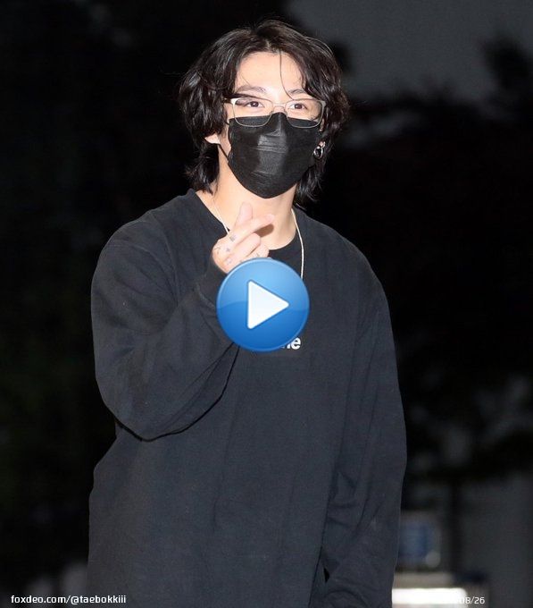 Jungkook has safely arrived back to seoul korea. Welcome back
