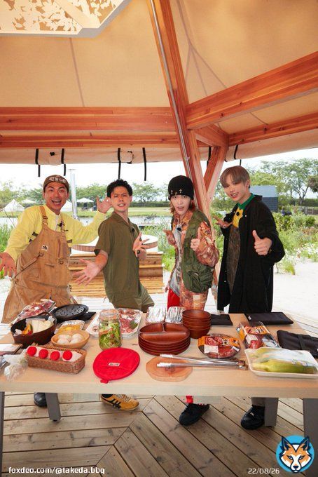 絶賛dTVで配信中の「NCT ユウタ&times;ショウタロウ &ldquo;SHOW YOU&rdquo; Our Journey」に、オジンオズボーンの篠宮さんと一緒にたけだバーベキューも出ています！ 楽しくバーベキューしてますのでぜひご覧あれ〜！