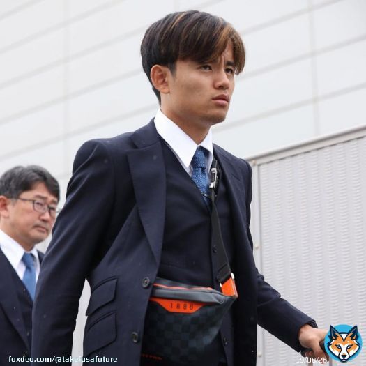 sanspo_football-IGより  サッカー日本代表 エルサルバドル戦に向けて  愛知県に到着しました  #久保建英&nbsp;選手 （撮影・蔵賢斗）