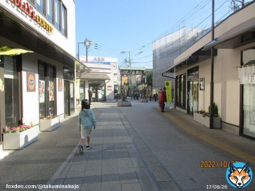 それが、指定感染症からはずすことに抵抗しているのは、実は厚労省の医系技官のようなのです。安倍元首相は順天堂大の奥村氏や京大の上久保氏からレクチャーを受けてよくわかっていらっしゃって、だから、「GoToトラベル」や「GoToイート」を始めたのです。