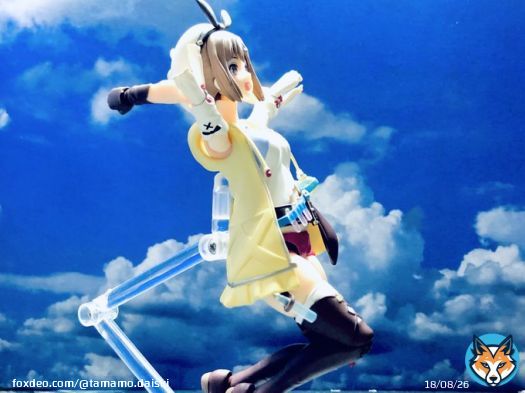 #夜のフィギュア撮影会 テーマ「フリー」  ライザのアトリエ、アニメ化おめでとう〜！ 絶対見る！！！  #ライザのアトリエ  #ライザリン・シュタウト #ライザアニメ化　#figma写真部