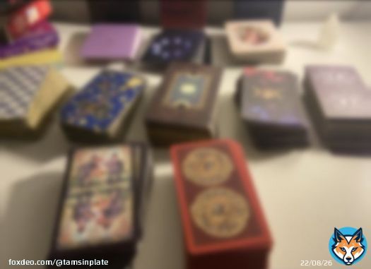 حطو سؤالين بجاوب بنعم ولا مع توضيح الاسم + البرج لو تعرفوه  رت ، فولو