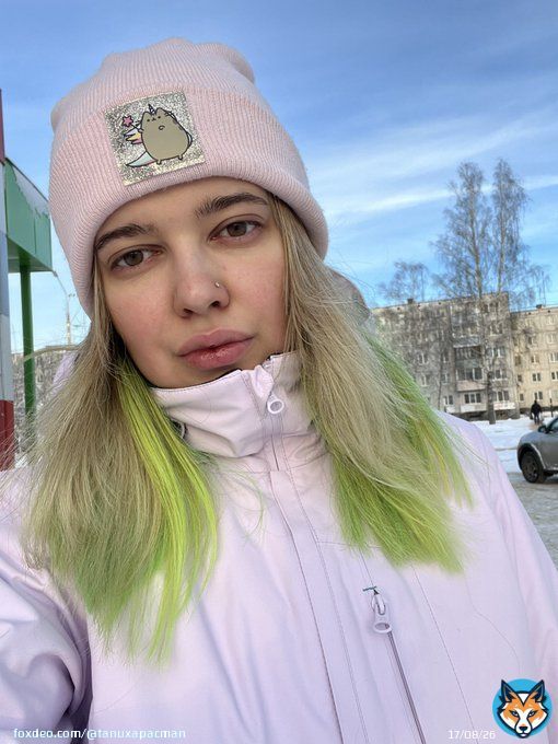 Этот человек только что показывал госуслуги паспорт, чтобы купить пива.