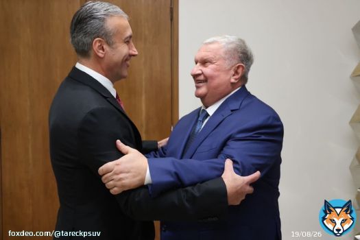 Hemos sostenido una reunión de trabajo con el director ejecutivo de la empresa rusa Rosneft, el buen amigo IGOR SECHIN, y junto al presidente de PDVSA @TellecheaRuiz evaluamos las perspectivas del mercado petrolero mundial y los desafíos comunes de nuestras empresas.