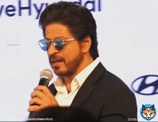 More pictures of King Khan at #Hyundai event   #Pathaan #ShahRukhKhan