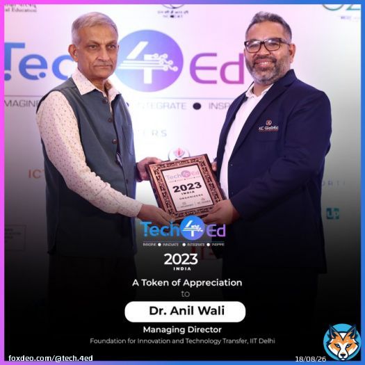 As a token of our deep Appreciation, ???????????????????????????? ???????????????? present ????????. ???????????????? ???????????????? with the ????????????????????????????.  #Tech4ED #memento #appreciationpost #event #expo #conference #Expo2023 #eve