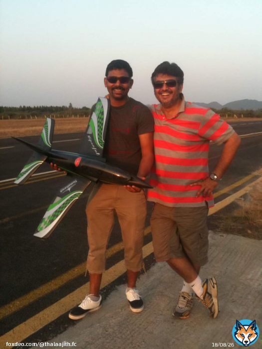 Rare Unseen Pic Of Stylish THALA #AjithKumar Sir With Ajith Nambiar   #VidaaMuyarchi