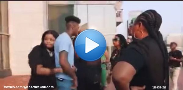 Chrisean Rock&rsquo;s dad checks Blueface and punches him in the face #Trending #TrendingNow #FYP #OMG #bluefacechrisean #viral