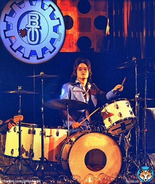 'You ain't seen nothing yet' The legendary drummer for Bachman-Turner Overdrive #RobbieBachman has sadly died aged 69 #RestInPeace