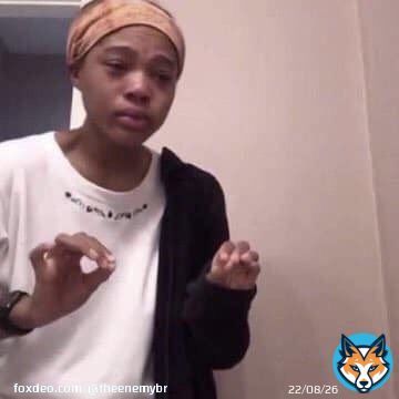 eu explicando que vou parar de comer p&atilde;o, porque a farinha pode conter Ophiocordyceps   meus amigos que n&atilde;o conhecem #TheLastOfUs:
