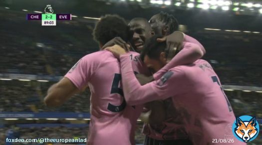 2-2 Everton.  THEY HAVE EQUALIZED VS CHELSEA IN THE FINAL MINUTES!!!!!