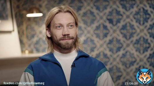 Вышел новый выпуск 'вДудь', его герой &mdash; актер Александр Кузнецов  Он снимался в фильмах 'Кислота', 'Лето', 'Сердце Пармы', 'Фантастические твари: Тайны Дамблдора'. Сейчас не в России