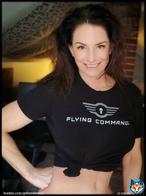 GameDay shenanigans!!! This is how I roll (.....what the shirt says).. #BeSafe #SuperBowl #nikkidial #sundayvibes