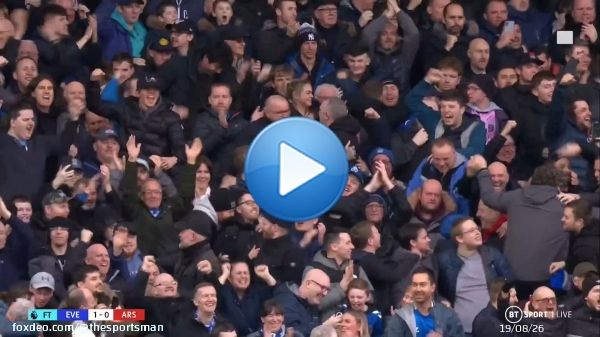 Listen to that Goodison Park roar at full-time!    @btsportfootball | @EvertonBlueArmy