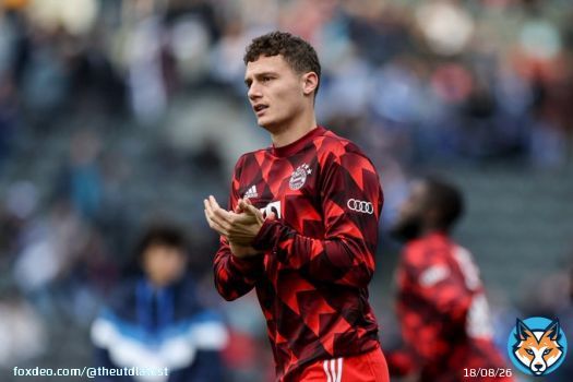 A meeting is set to take place between directors of Manchester United and Bayern Munich for the sale of either Benjamin Pavard or Ryan Gravenberch. [AZ] #MUFC