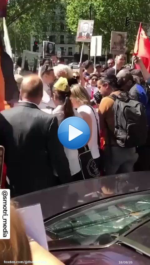 In Madrid, during the procession of the 'Immortal Regiment,' the police detained a man with a Ukrainian flag who attacked the protesters.