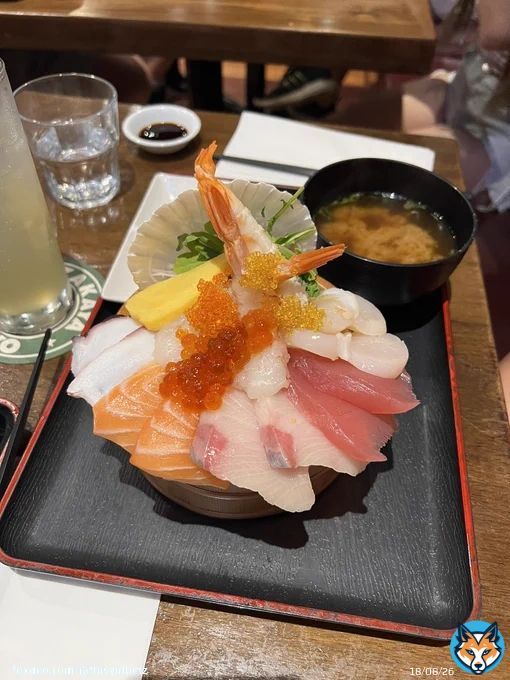 Eating away the pain. 100% win rate.  Sushi is life.  #foodporn #sushi #toronto