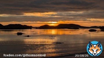 The sun dipping over the rocks at Fidden this afternoon. (I hesitate to say evening when it was about 4pm!)