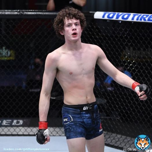 NO !! JASON IS A SNIPER FROM THE ARMY, I THINK HE IS GOOD BRO    SHAME HE ROLLS WITH SOUTH AMERICAN EX CHILD PROSTITUTES WHO CANT ACT FOR SHIT QuoteDovy@DovySimuMMA&middot;Oct 18how do i explain to the average person that the guy on left would easilypound the fuck out of the guy on the right.
