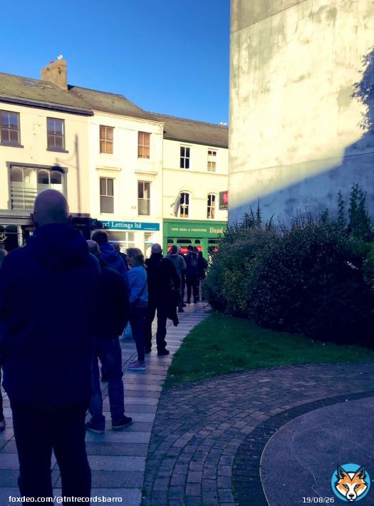 Good morning from sunny barrow and the queue at @TNTRecordsbarro we’re all eaglerly waiting for #RSD2020 #RecordStoreDay