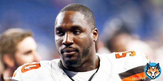 Former NFL player Chris Smith dies at 31.