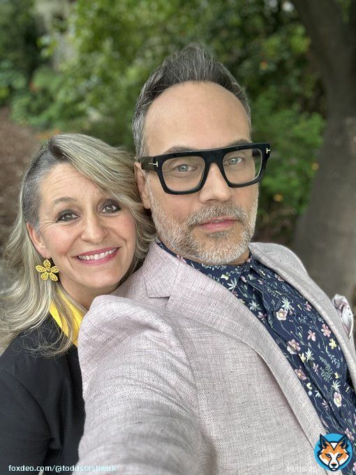 Lady Stashwick and I got purty for the red carpet premiere tonight of the new @appletvplus show The Last Thing He Told Me. I was fortunate to be a part of this exciting thriller. Watch April 14th!