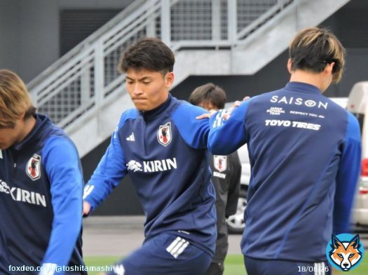 頑張ってたウチの子  豪華なメンバーに囲まれてた\u266a  しっかり結果を出して日本代表の常連になるんだぞ  #町野修斗 #サッカー日本代表