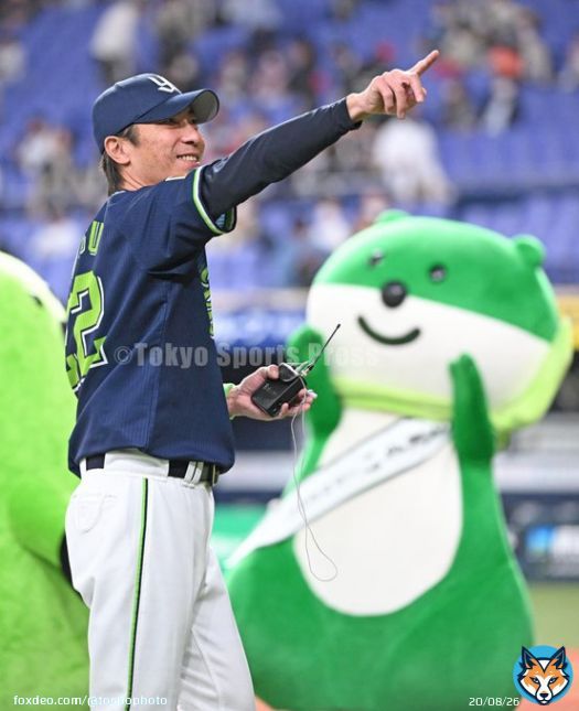 【日本シリーズ】 １０月２５日　 #日本シリーズ #ヤクルトスワローズ #swallows  #高津臣吾 監督　#山田哲人 #東スポ